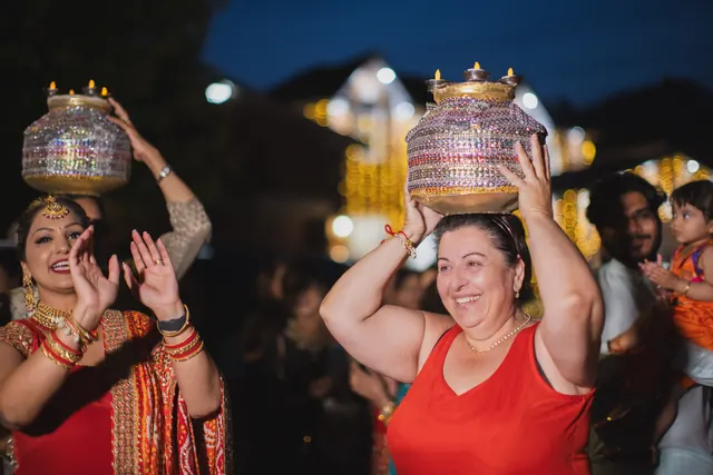 Two pots, two smiles.