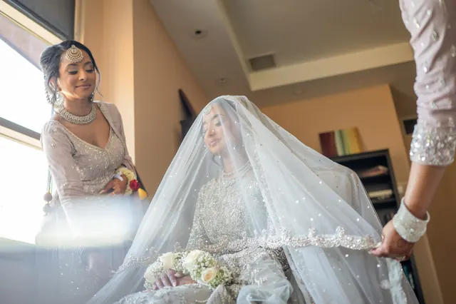Veil and white flowers.